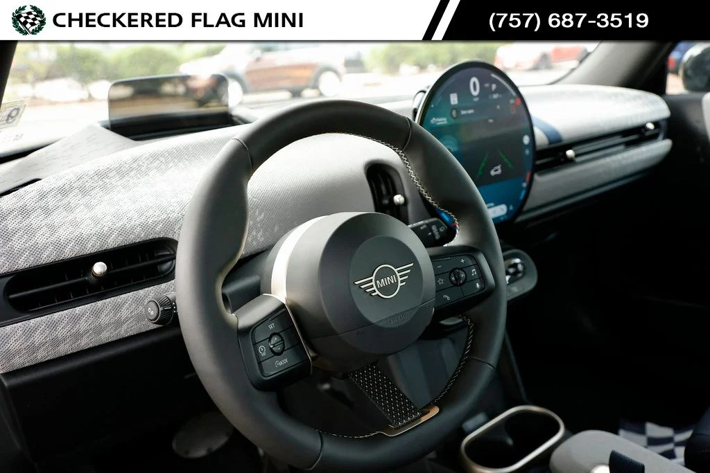 Used 2025 Midnight Black II MINI Signature image 22