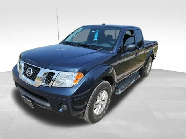 Used 2016 Blue Nissan SV image 7