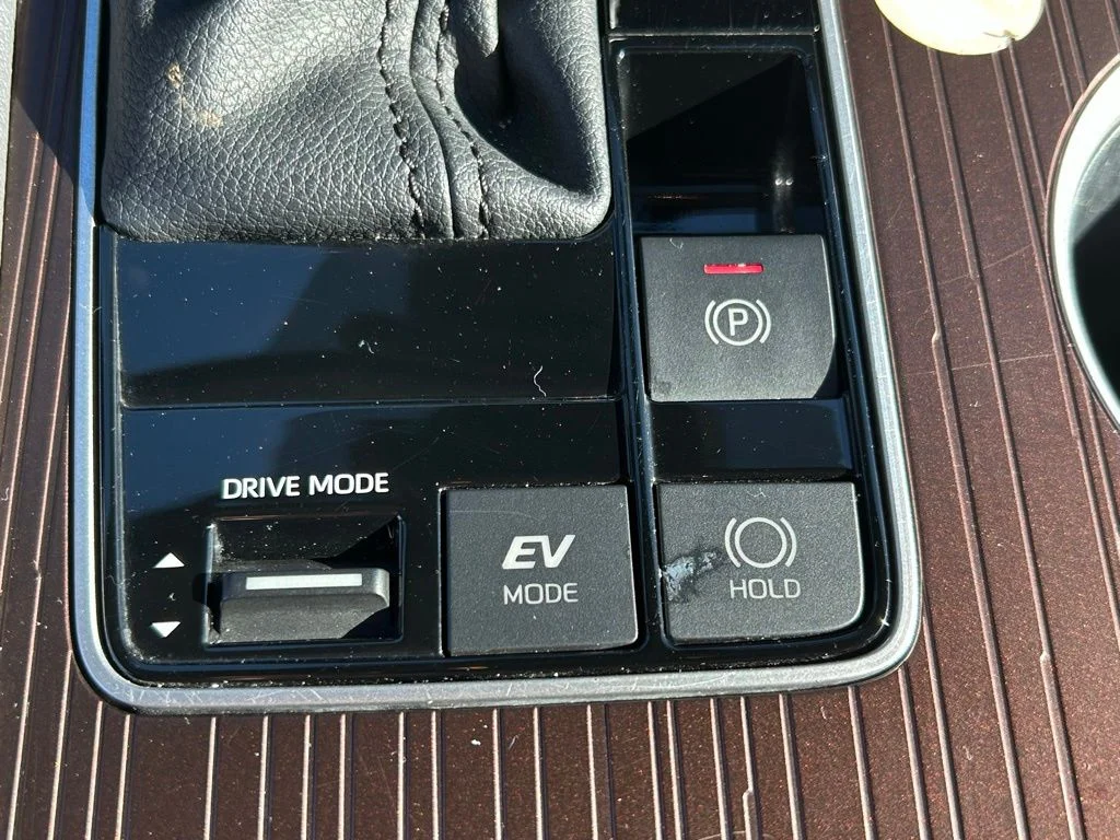 Used 2024 Silver Toyota XLE image 30
