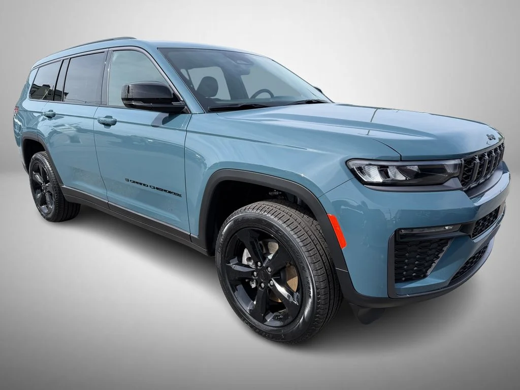 New 2026 Steel Blue Exterior Paint Jeep Limited image 1