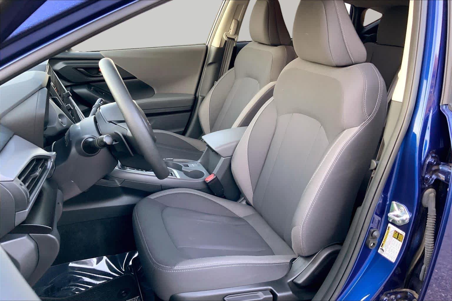 Used 2025 Sapphire Blue Pearl Subaru Premium image 7