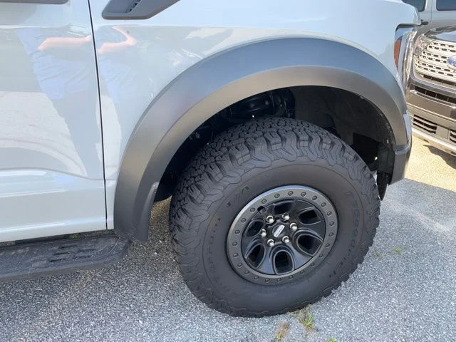 Used 2023 White Ford Raptor image 11