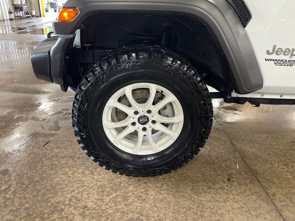 Used 2020 White Jeep Unlimited Sport S image 11