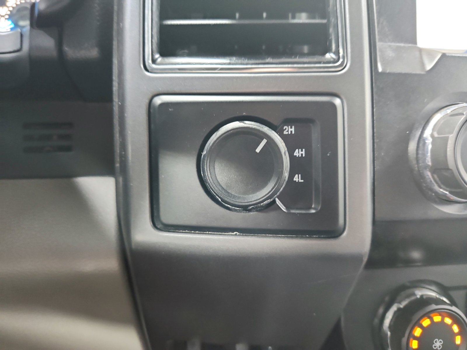 Used 2020 Red Ford XLT image 26