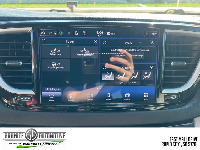 2023 Chrysler Pacifica Touring L - Photo 20