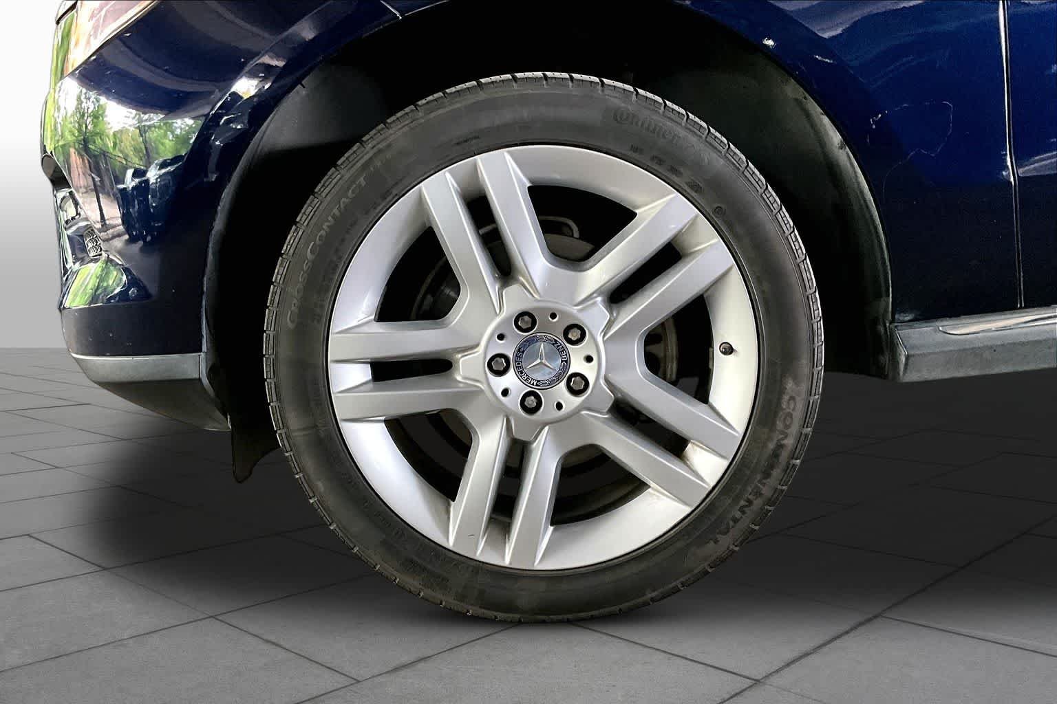 Used 2014 Lunar Blue Metallic Mercedes-Benz ML 350 image 10