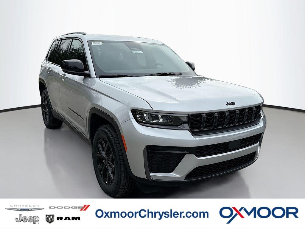 2026 Jeep Grand Cherokee Laredo Altitude 4x4's photo