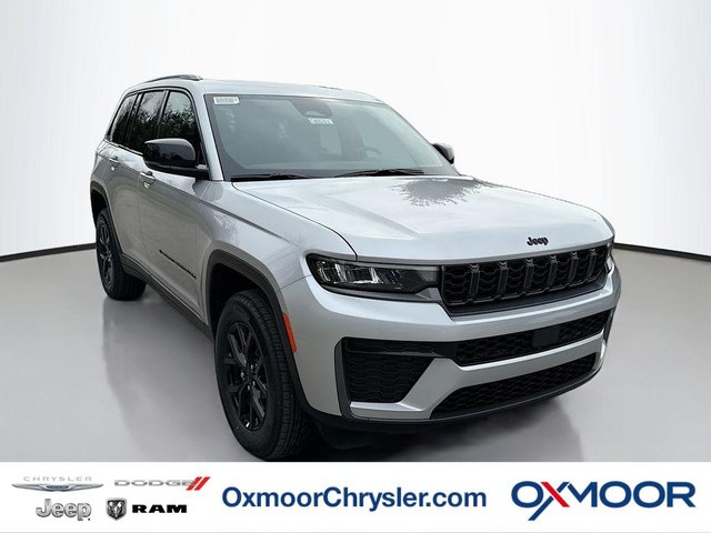 2026 Jeep Grand Cherokee Laredo Altitude