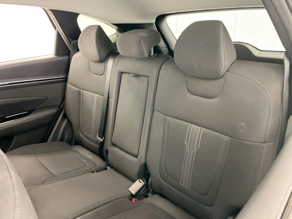 Used 2022 Quartz White Hyundai SEL image 24