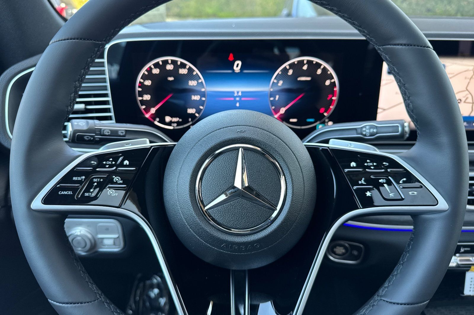 New 2026 Polar White Mercedes-Benz GLE 350 image 23