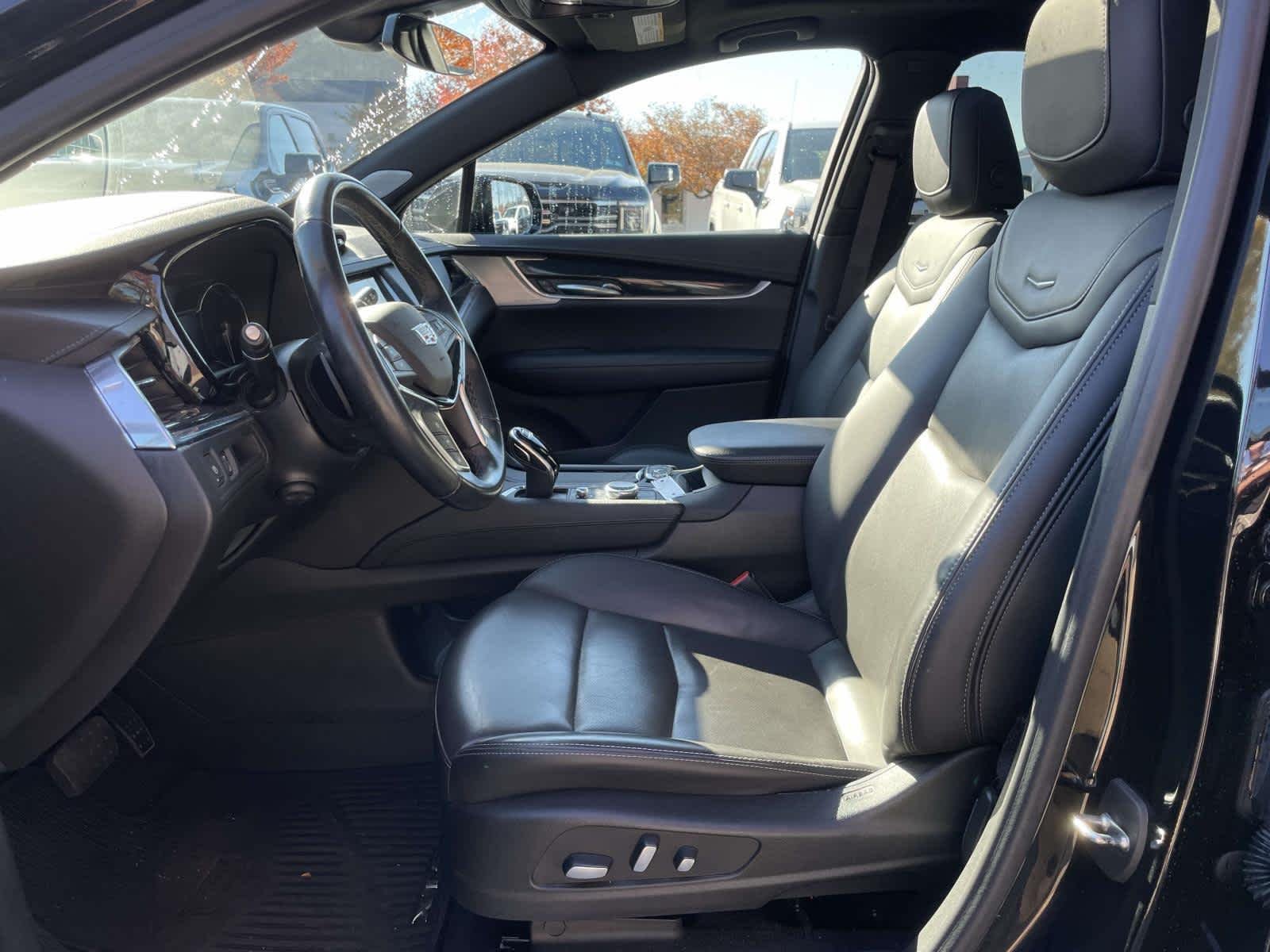 Used 2022 Stellar Black Metallic Cadillac AWD Premium Luxury image 20