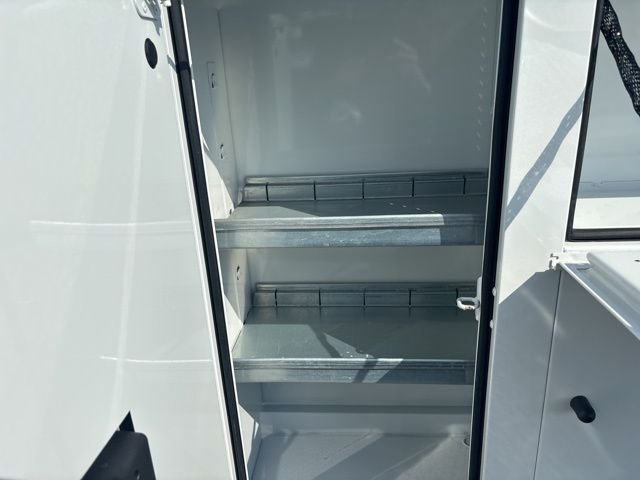 New 2026 Oxford White Ford E-350 SRW image 5