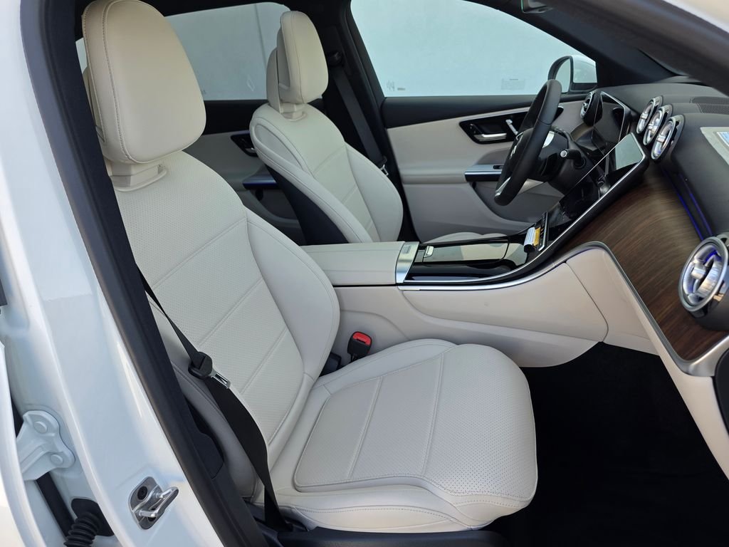 New 2026 Polar White Mercedes-Benz GLC 300 image 20