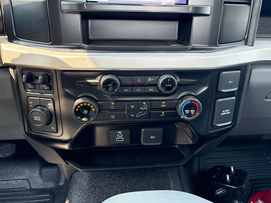 New 2025 White Ford XL image 16