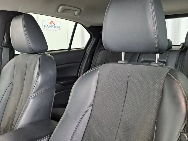 Used 2024 Black Mitsubishi SE image 22