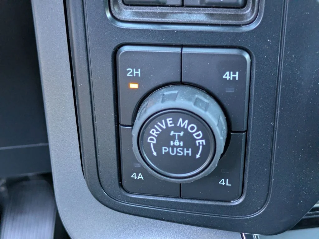 New 2026 Marsh Gray Ford Lariat image 27