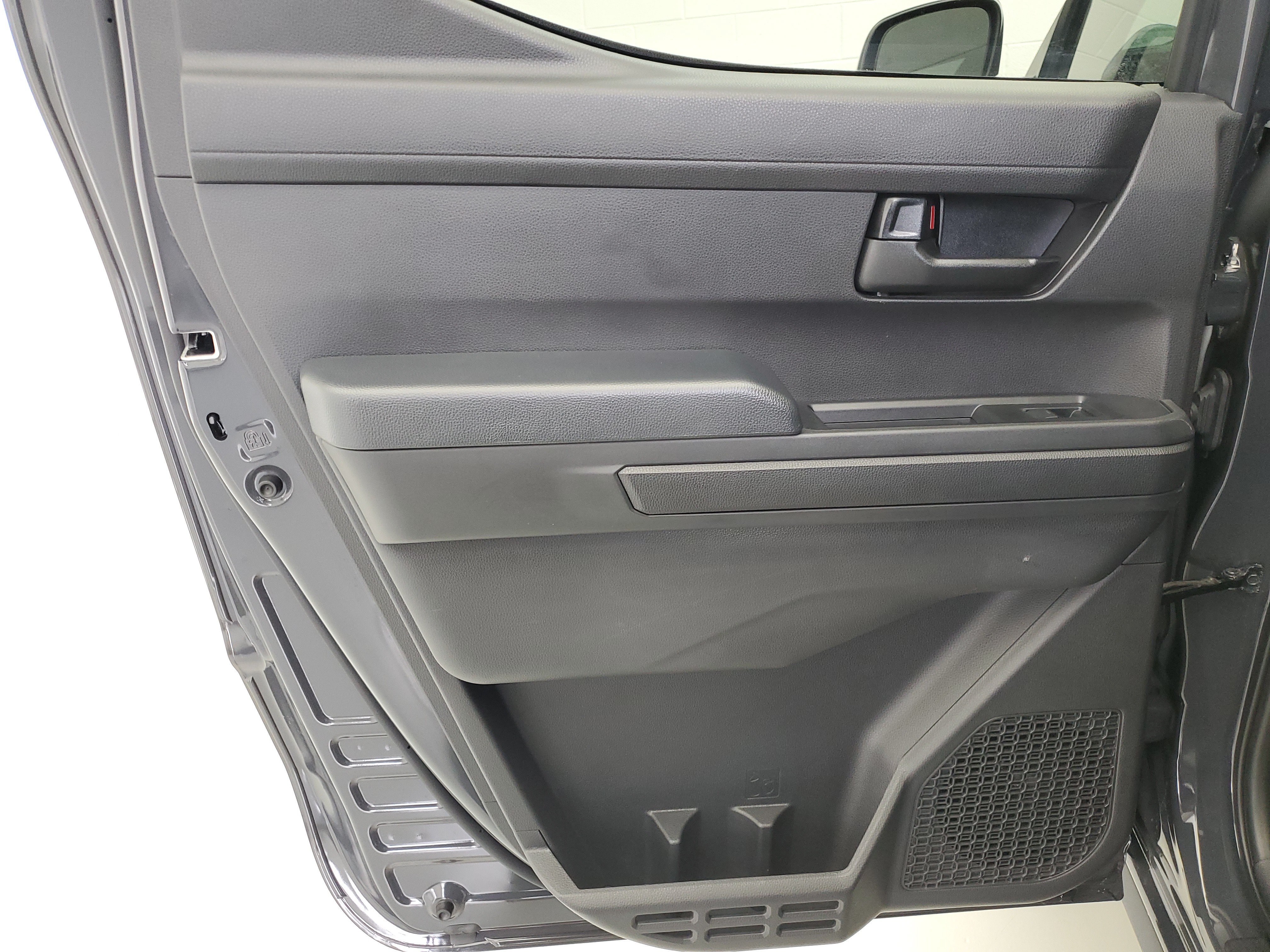 Used 2025 Underground Toyota SR5 image 15