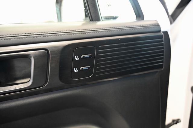 Used 2024 White Hyundai Calligraphy image 30