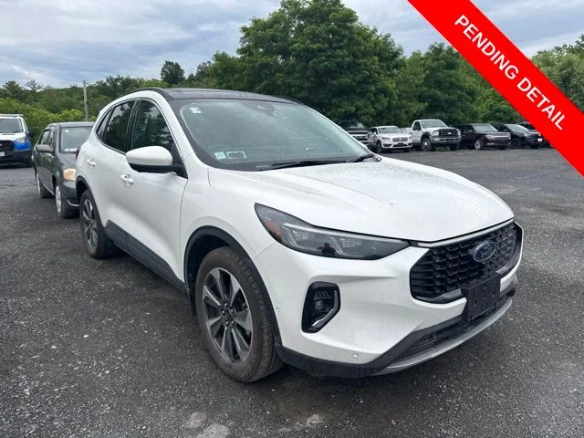 2023 Ford Escape Platinum