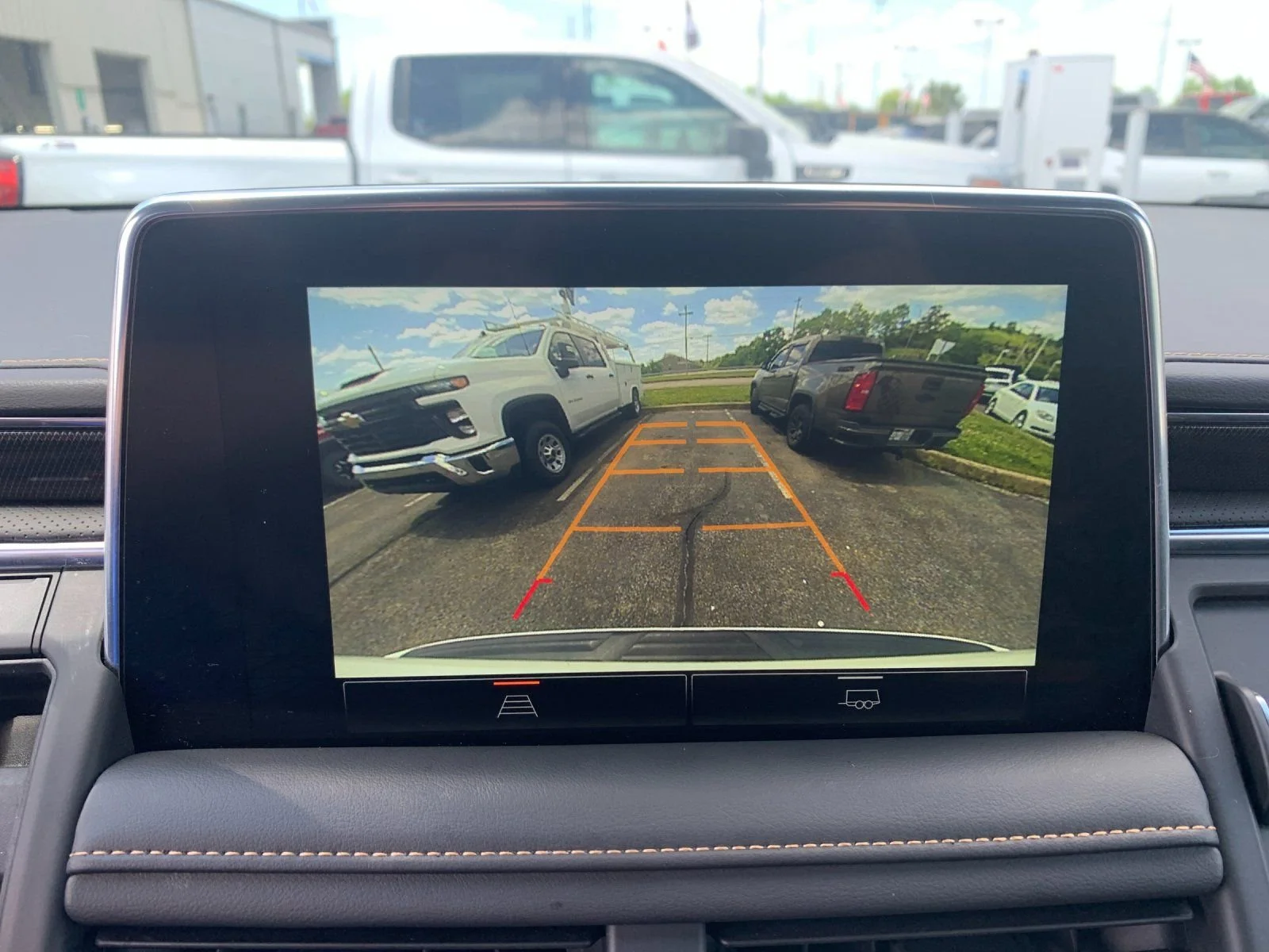 Used 2023 Summit White GMC AT4 image 21