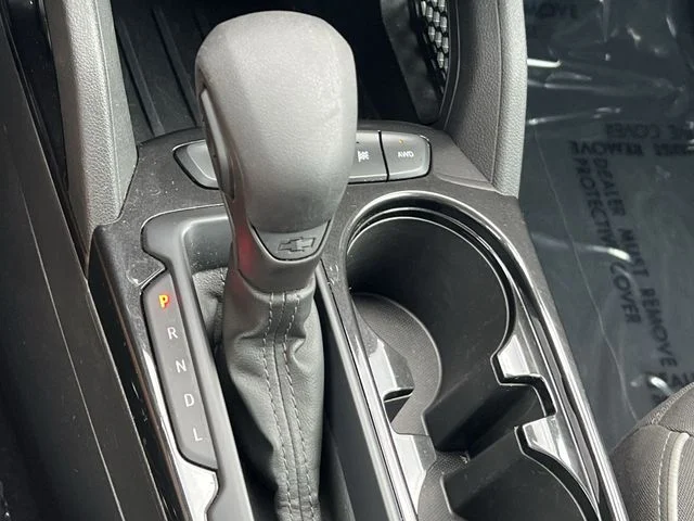 Used 2025 White Chevrolet LT image 22
