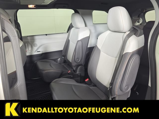 Used 2022 White Toyota XLE image 26