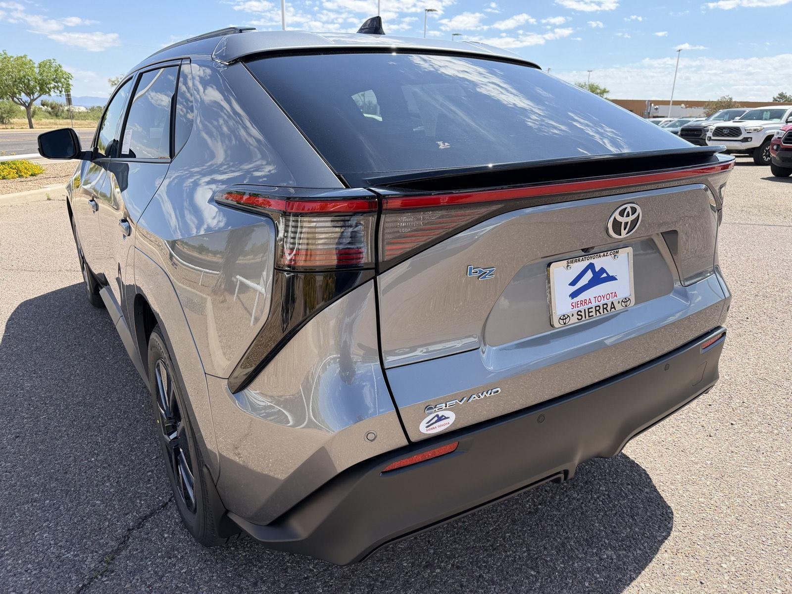 New 2026 Heavy Metal <sup>1</sup> Toyota  XLE image 3