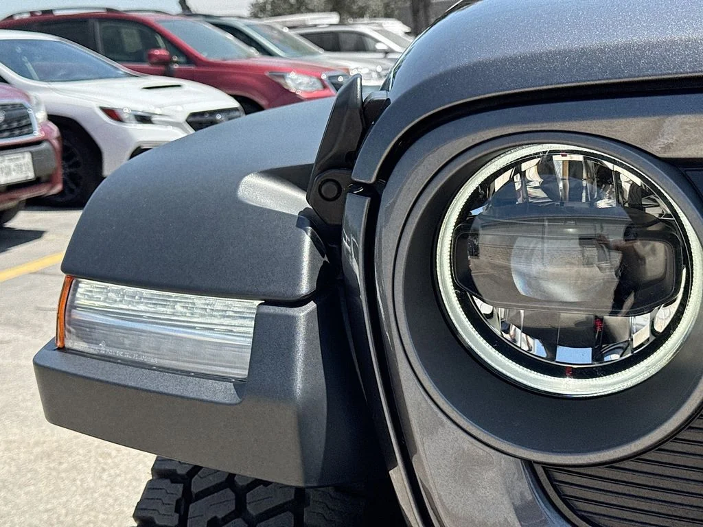 Used 2025 Gray Jeep Rubicon image 36