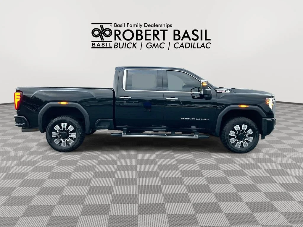 Used 2024 Onyx Black GMC Denali image 9