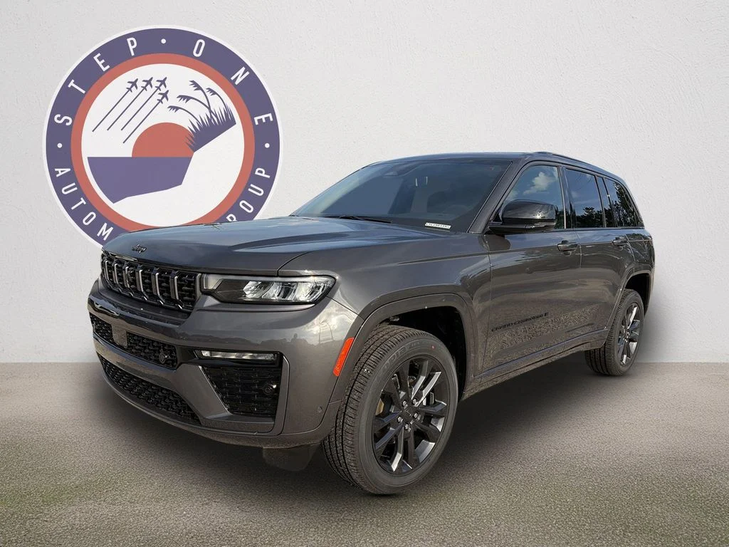 New 2026 Baltic Gray Metallic Clear-Coat Exterior Paint Jeep Limited Reserve image 2
