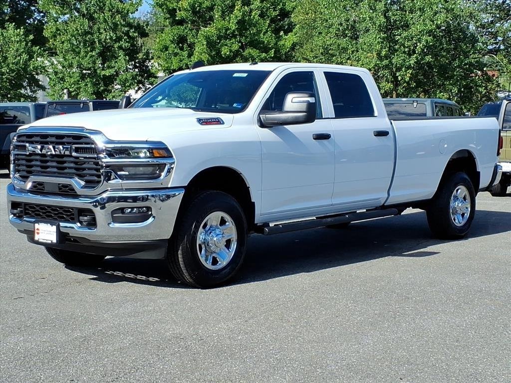 New 2026 Bright White Clear-Coat Exterior Paint RAM Tradesman image 2