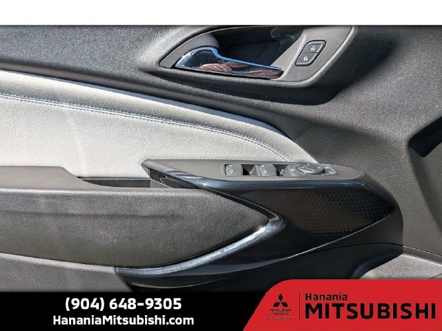 Used 2025 White Chevrolet LT image 23
