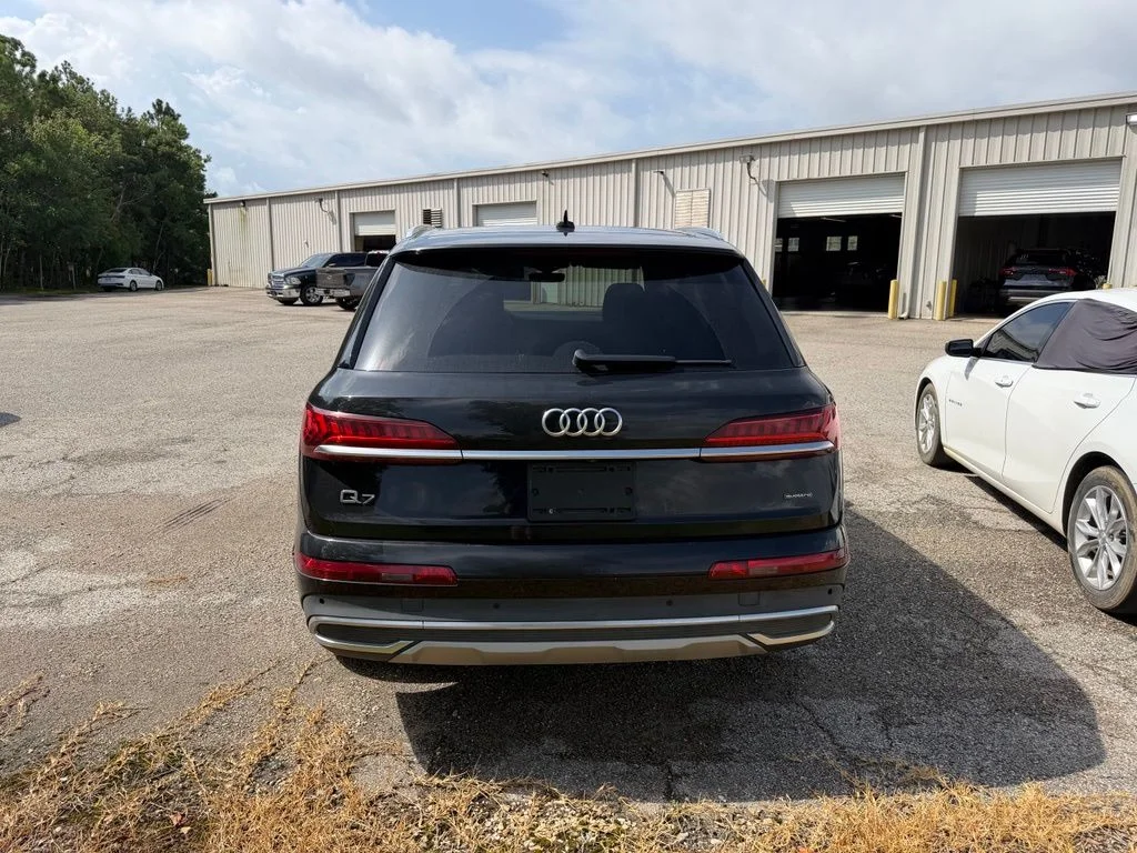 Used 2020 Black Audi 45 Premium image 6
