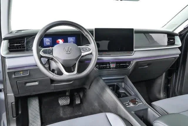 New 2026 Platinum Gray Metallic Volkswagen SE image 17
