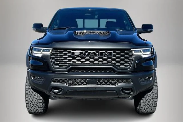 New 2026 Diamond Black Crystal Pearl-Coat Exterior Paint RAM RHO image 2