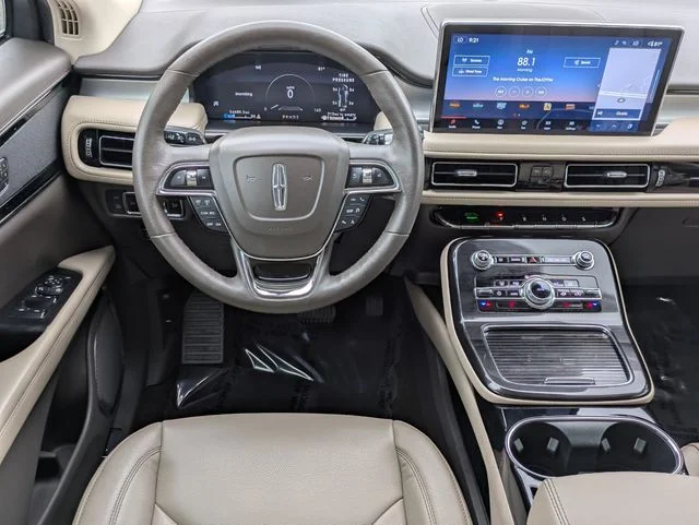 Used 2022 Blue Lincoln Standard image 16