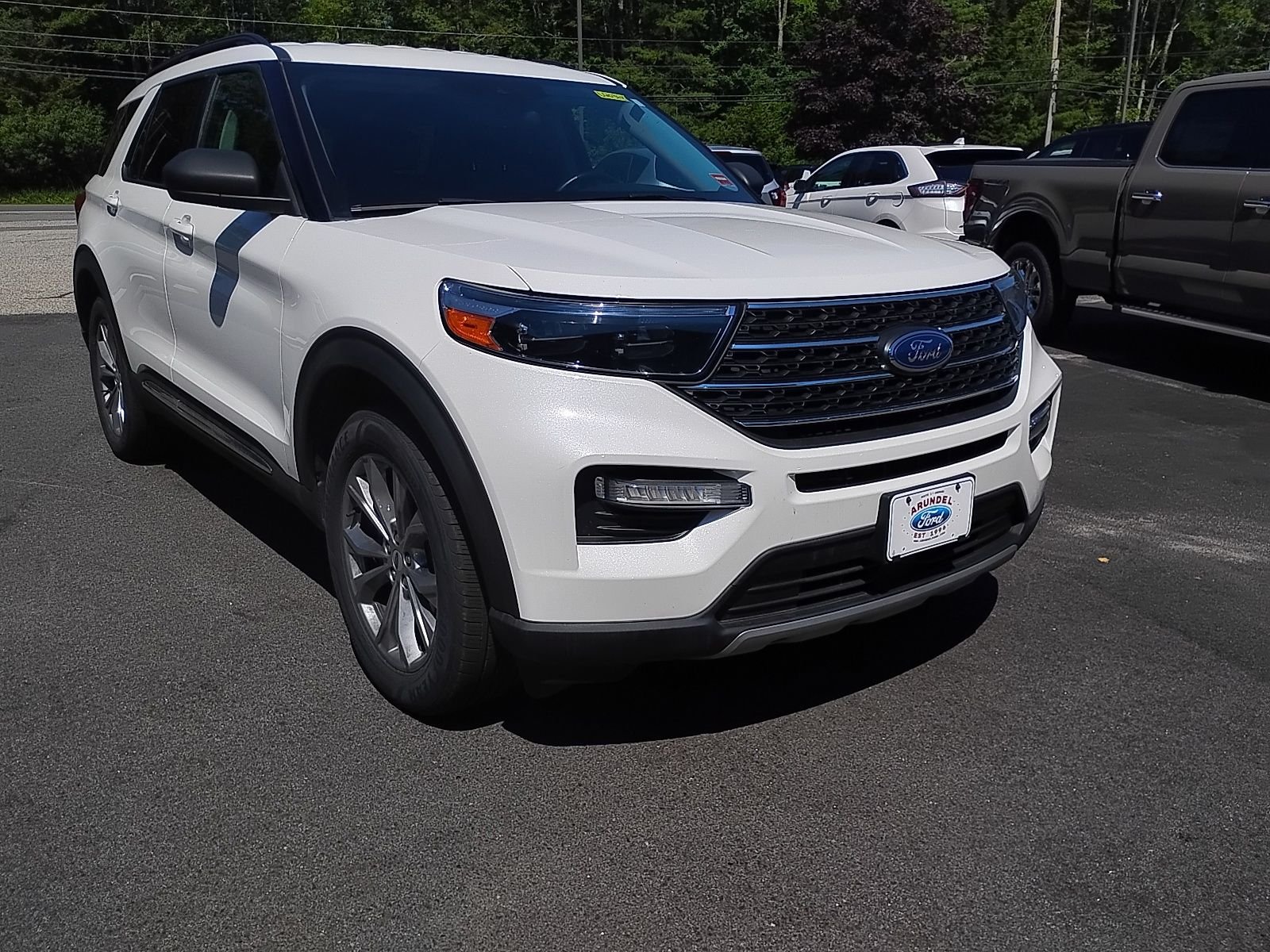 Used 2022 White Ford XLT image 1