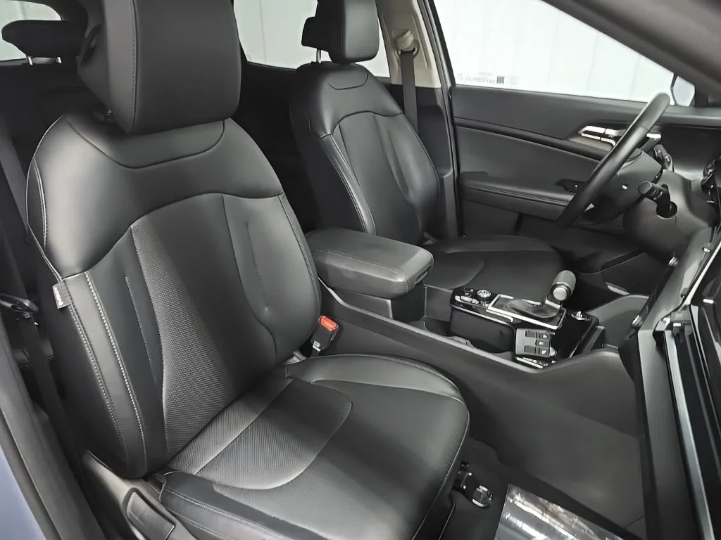 Used 2023 Silver Kia EX image 14