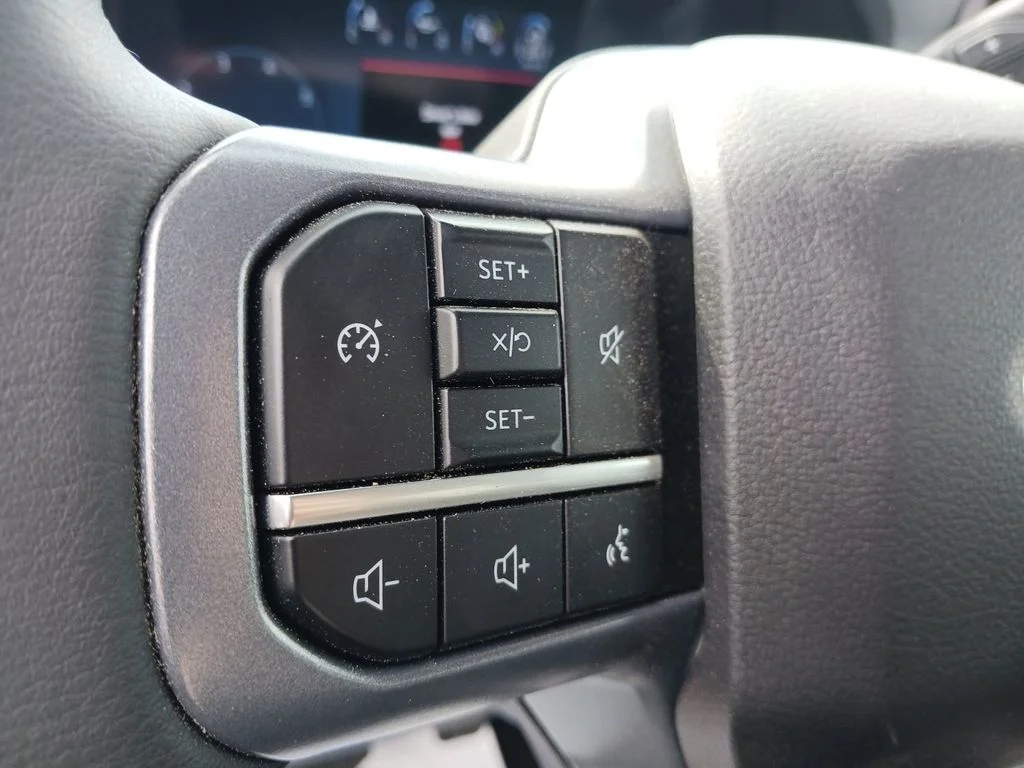 Used 2026 Red Ford Lariat image 36