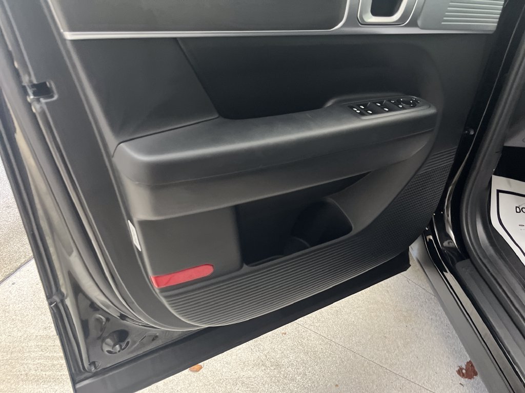 Used 2026 Black Hyundai SE image 13