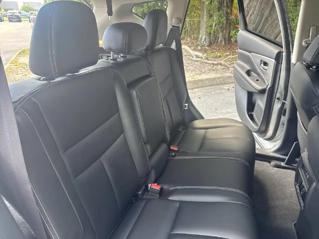 Used 2024 Silver Nissan SV image 11