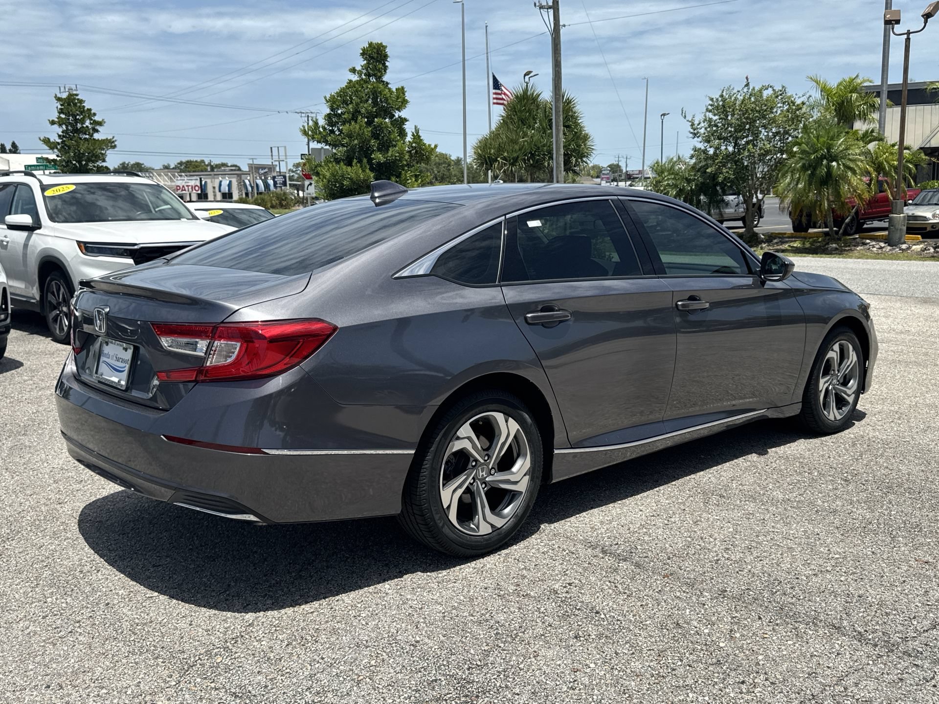 Used 2018 Modern Steel Metallic Honda EX 1.5T image 6