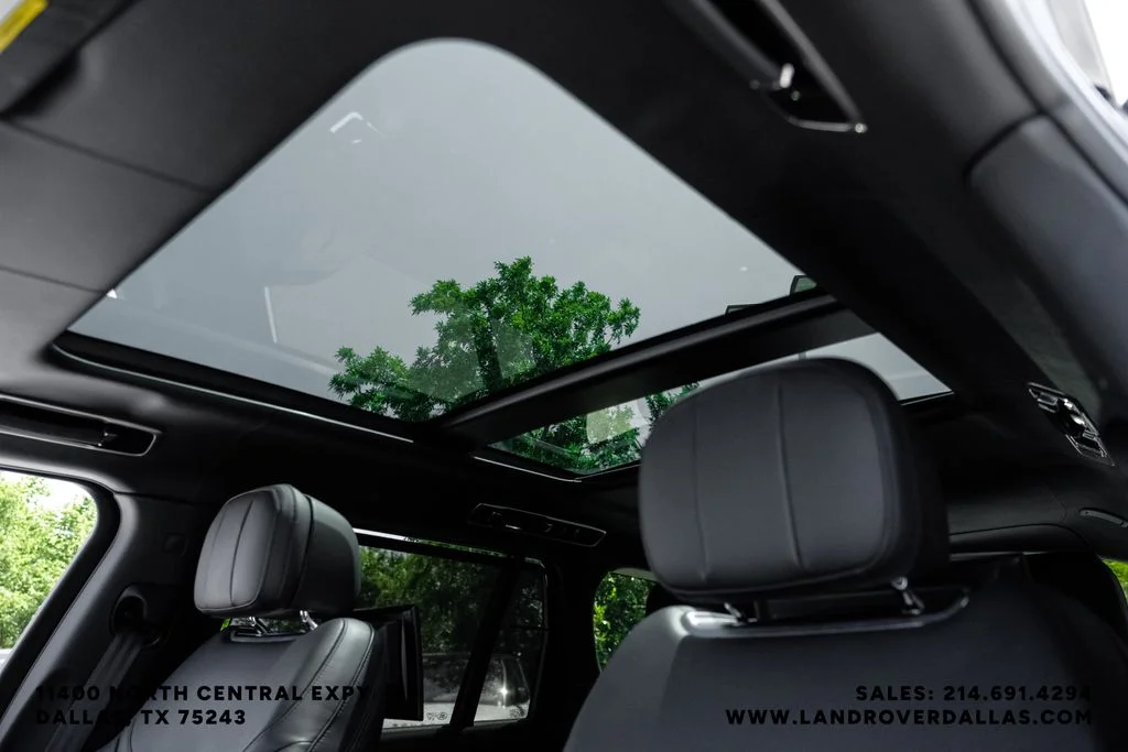 Used 2023 Black Land Rover Autobiography image 23