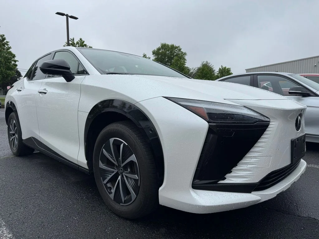 2023 Lexus RZ 450e 450e Premium AWD w/ 20" Wheel's photo