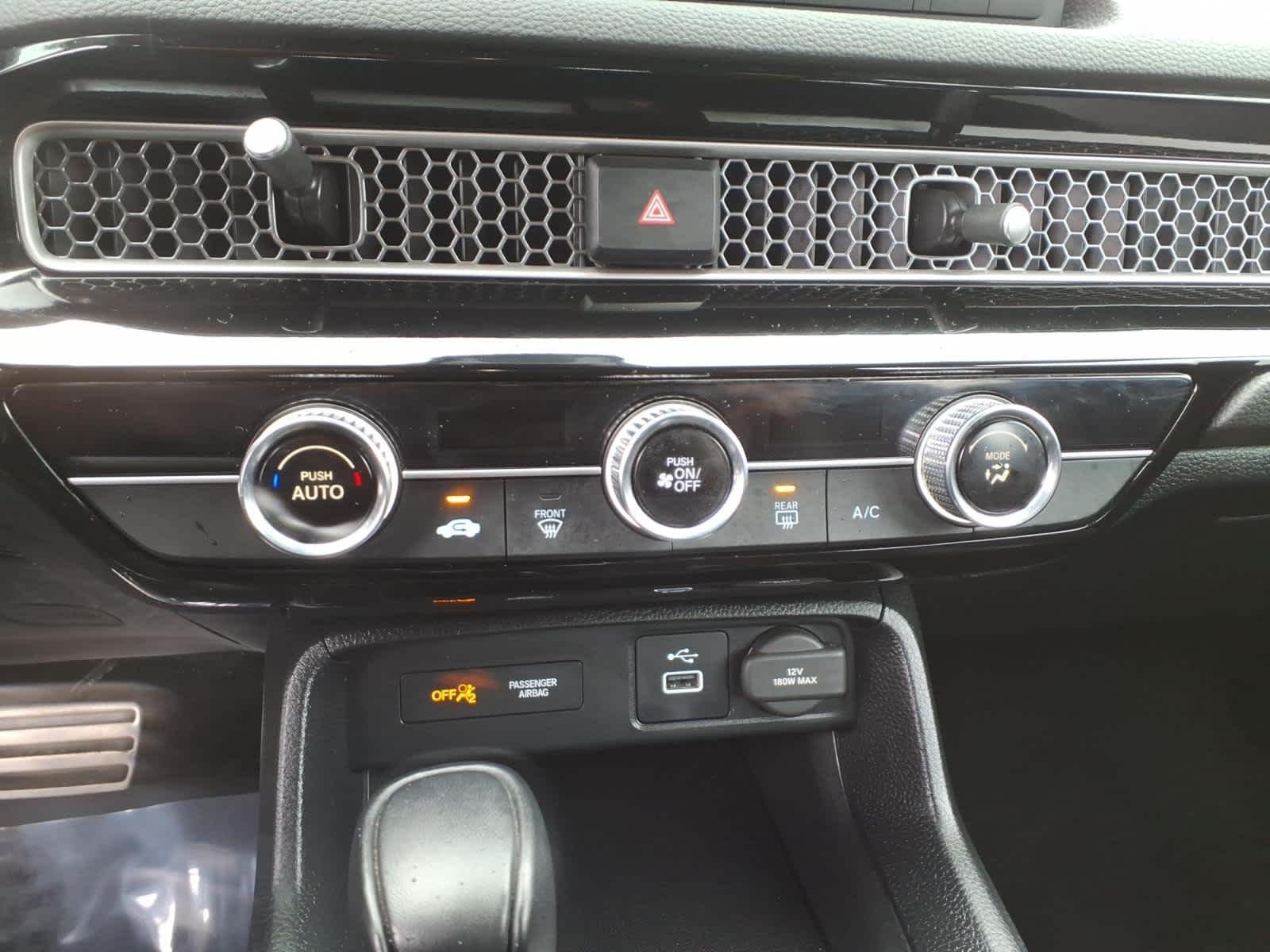 2024 Honda Civic Hatchback Sport - Photo 18