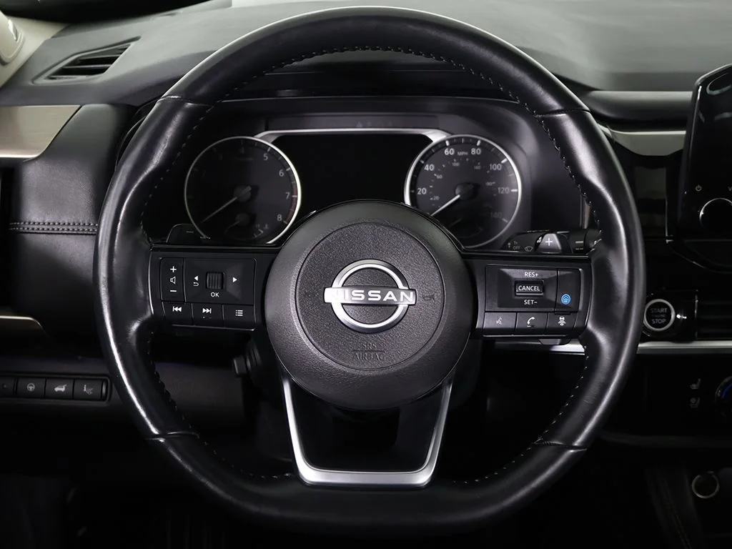 Used 2023 Beige Nissan Platinum image 48