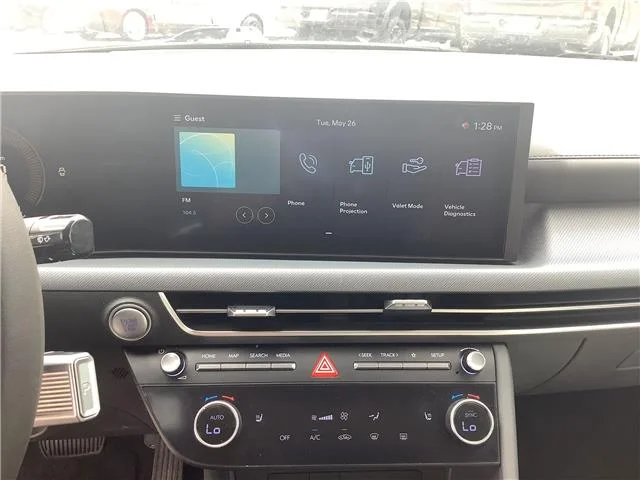 Used 2025 Portofino Gray Hyundai SEL Front-Wheel Drive image 22