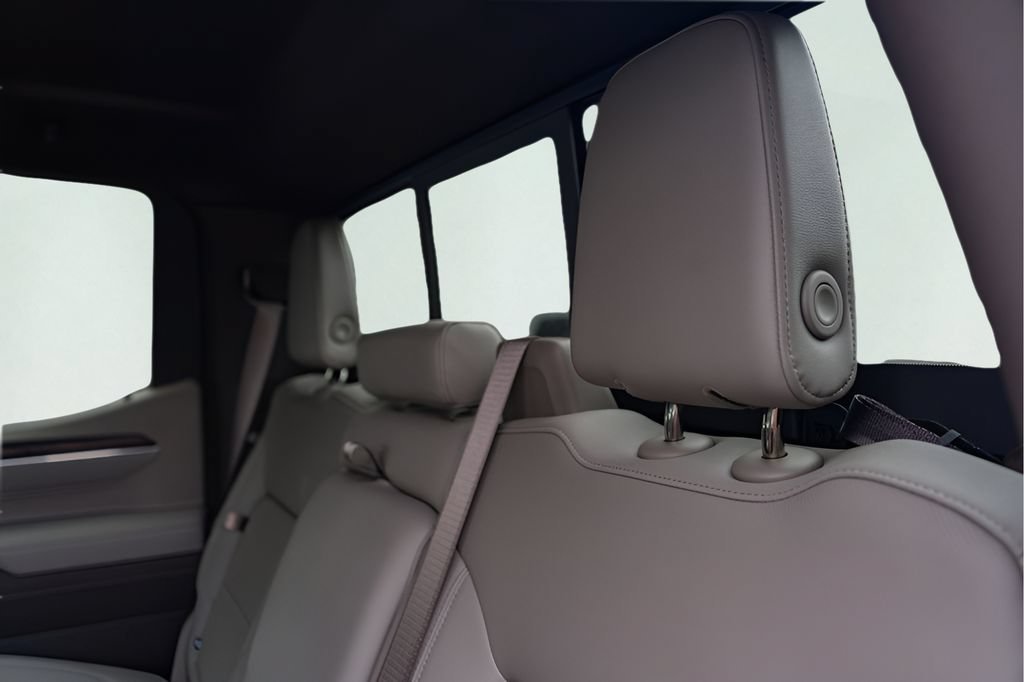 2026 GMC Sierra 1500 SLT - Photo 23