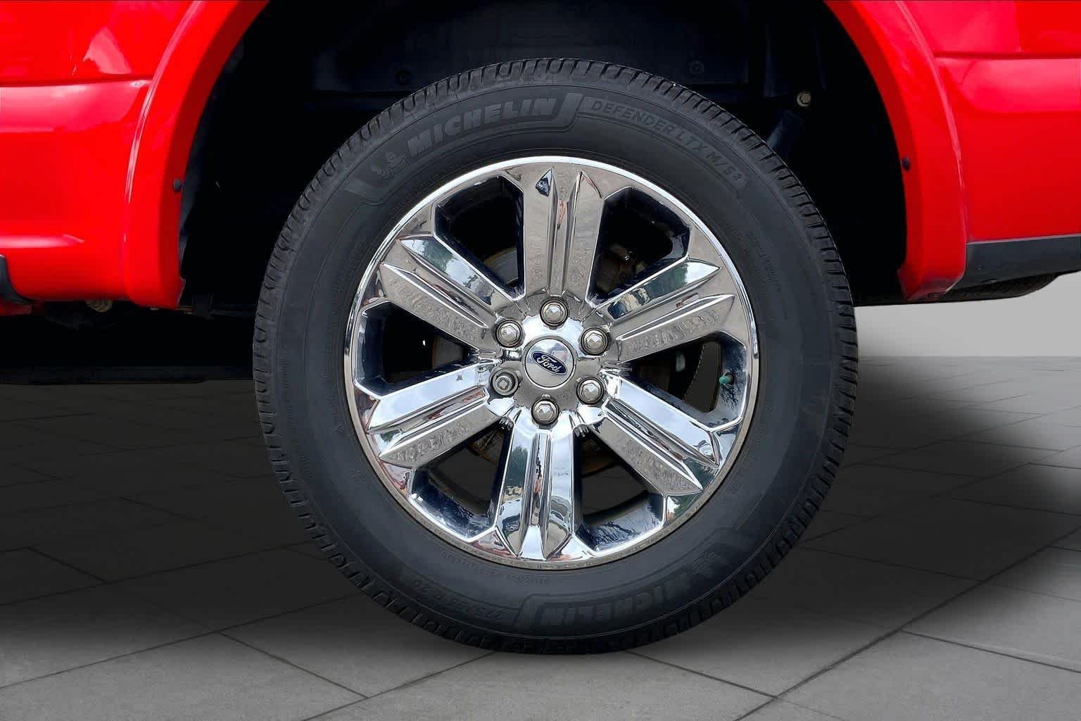 Used 2019 Race Red Ford LARIAT image 11