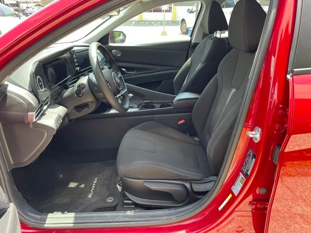Used 2021 Scarlet Red Hyundai SEL image 12